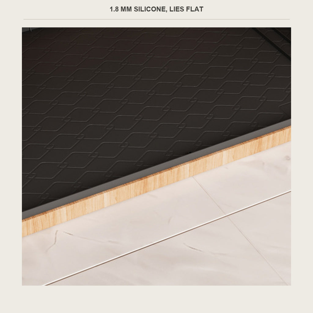 Diamond pattern detail on the 1.8 mm silicone mat