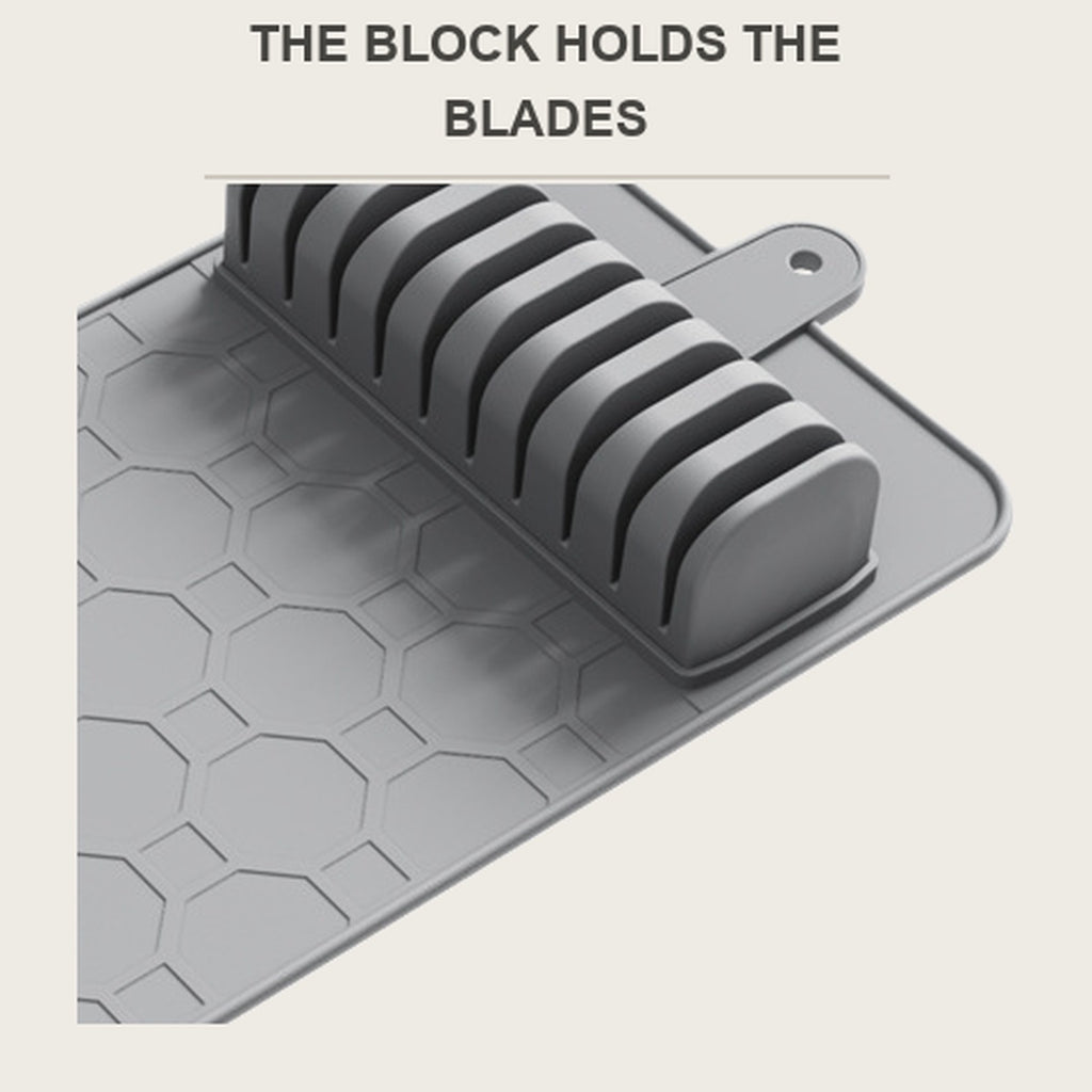 Slot block detail holding the knife blades upright